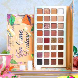 AMORUS  - Tea Time Fantasy Palette